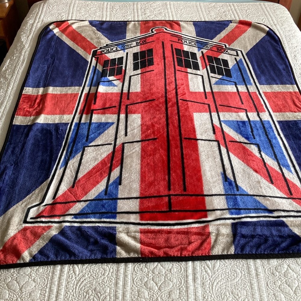 Tardis Doctor Who Union Jack Throw Fleece Blanket EUC